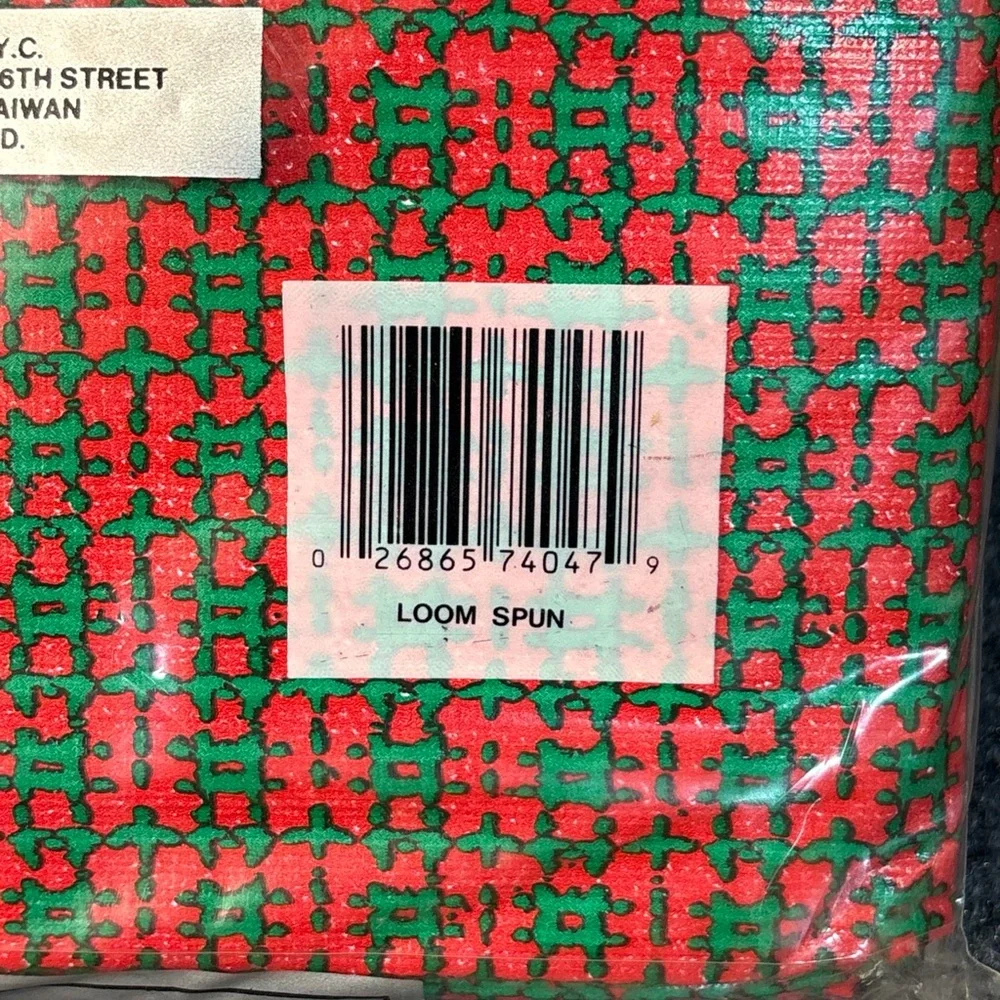 2 Holiday Styled By Lisa Christmas Tablecloth Vinyl Flannel Back Oblong 52”x90”